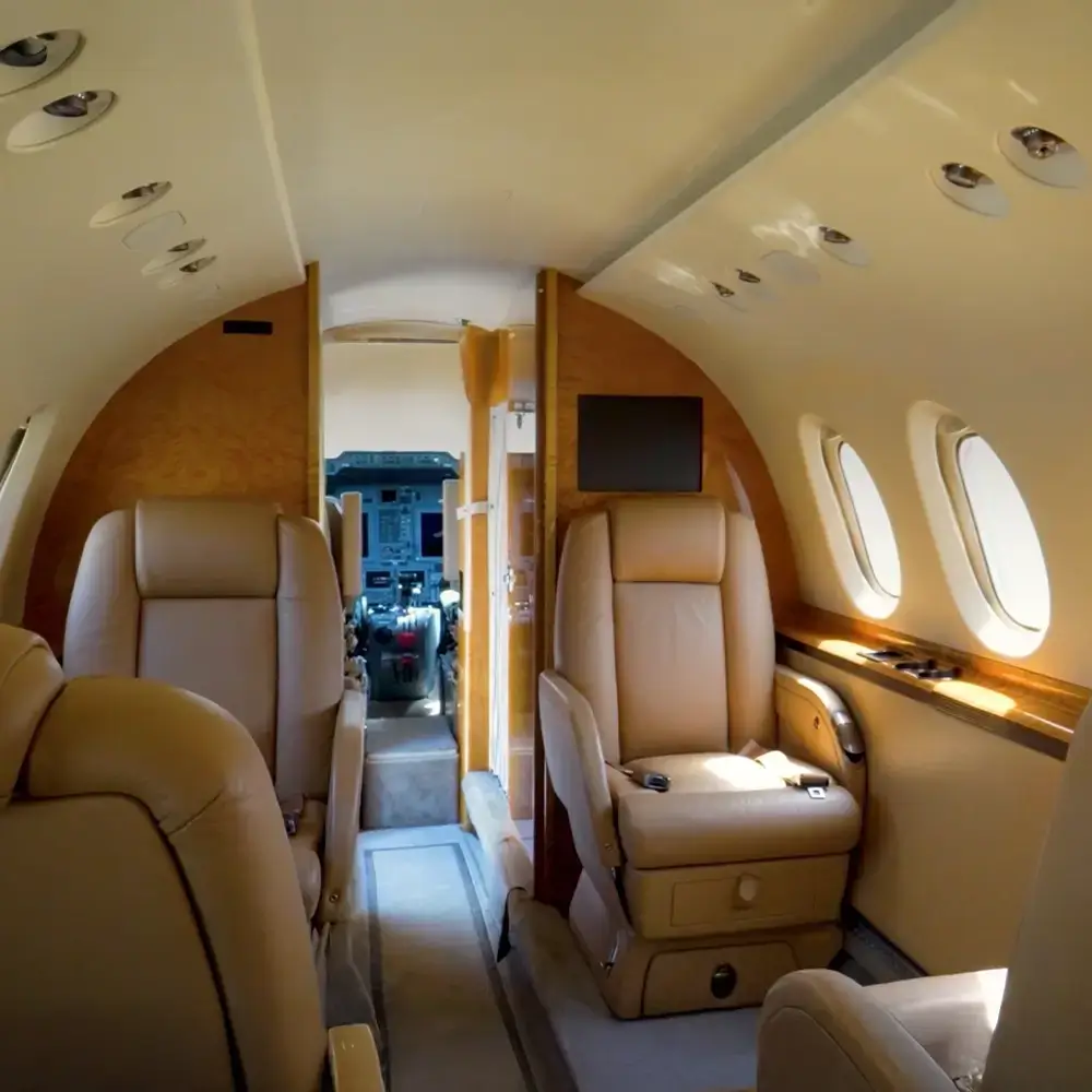 HAWKER 750 | TK-ORK 2